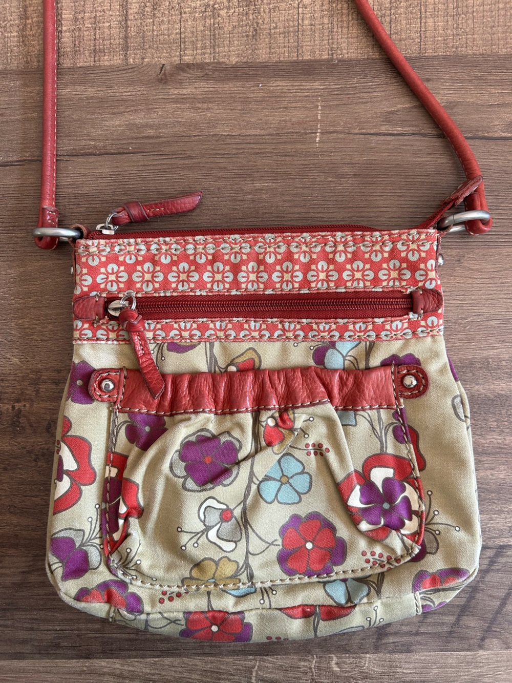 Fossil Floral Canvas Crossbody in Beige, Red, Purple
